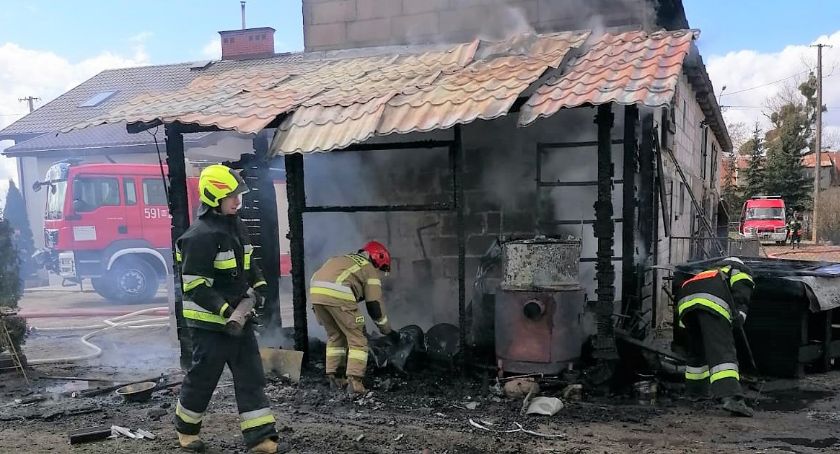 Jedna osoba ranna po pożarze wędzarni [zdjęcia]