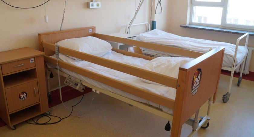 Szpitalny oddział wrócił do normalnej pracy. Coraz mniej pacjentów z koronawirusem