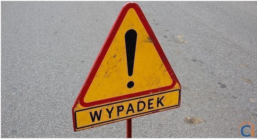Z ostatniej chwili: Wypadek w powiecie ciechanowskim. Droga jest zablokowana