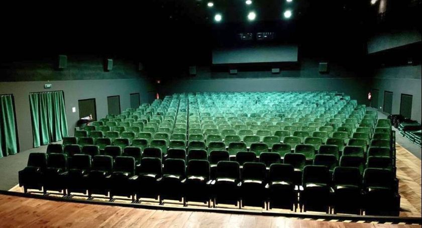 Kino w Ciechanowie ponownie otwarte! Odbędą się też plenerowe seanse na leżakach