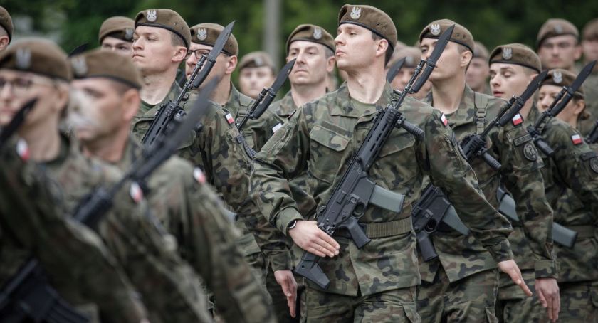 Przysięga i ślubowanie w ciechanowskich koszarach [zdjęcia]