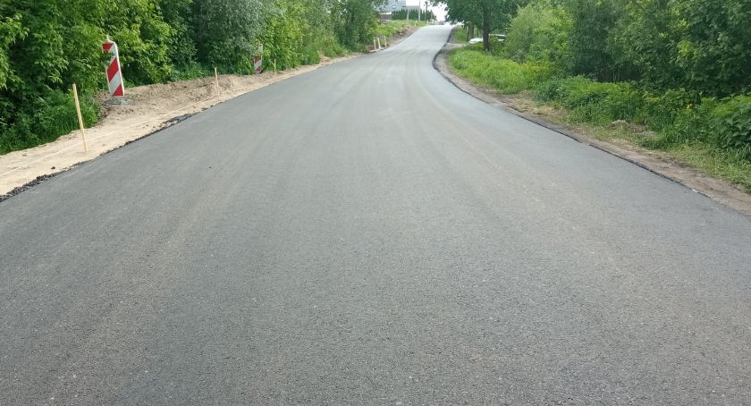 Kierowcy mogą już korzystać z odnowionej i poszerzonej jezdni [zdjęcia]