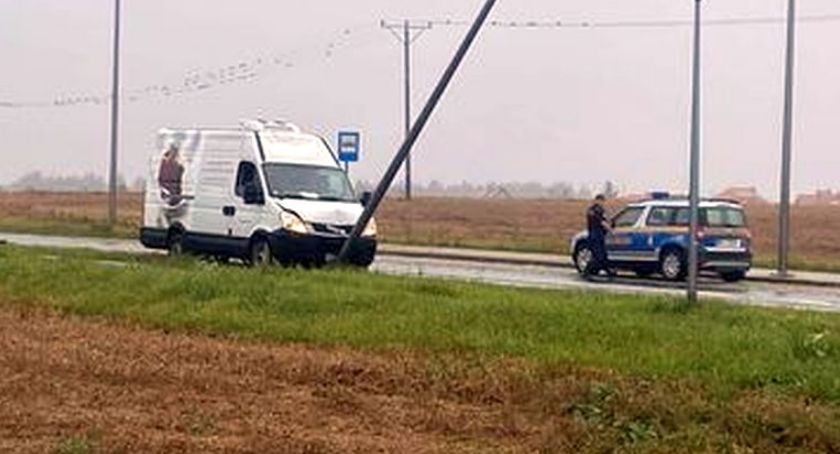 Z ostatniej chwili: Zdarzenie drogowe na pętli miejskiej [zdjęcia]