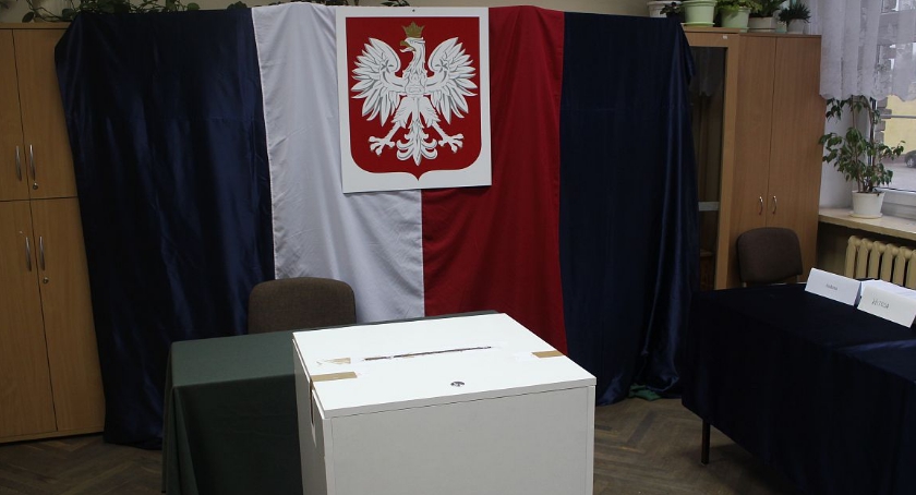 Samorządowcy przeciwni dwukadencyjności. 