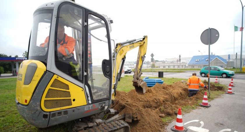 Na Mleczarskiej będzie sygnalizacja świetlna. Trwają prace