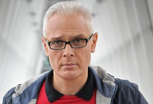 Aktor Dariusz Jakubowski i uczniowie ciechanowskiej PSM wystąpią w Opinogórze