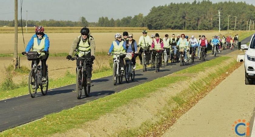 Ścieżka rowerowa z Ciechanowa do Gołotczyzny oficjalnie otwarta [zdjęcia]