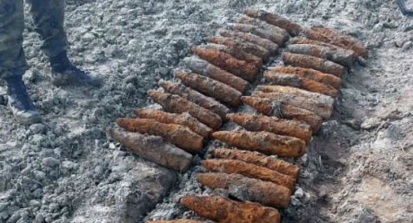 Podczas prac polowych natrafił na śmiertelne zagrożenie