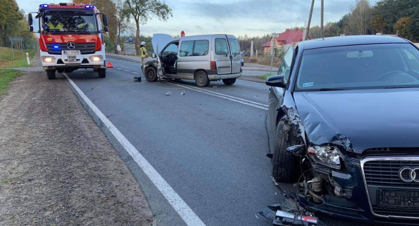 Poważny wypadek na trasie Ciechanów-Glinojeck [zdjęcia]