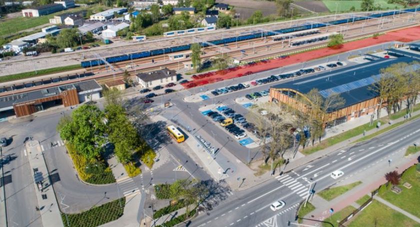 Będzie więcej miejsc parkingowych przy dworcu kolejowym w Ciechanowie