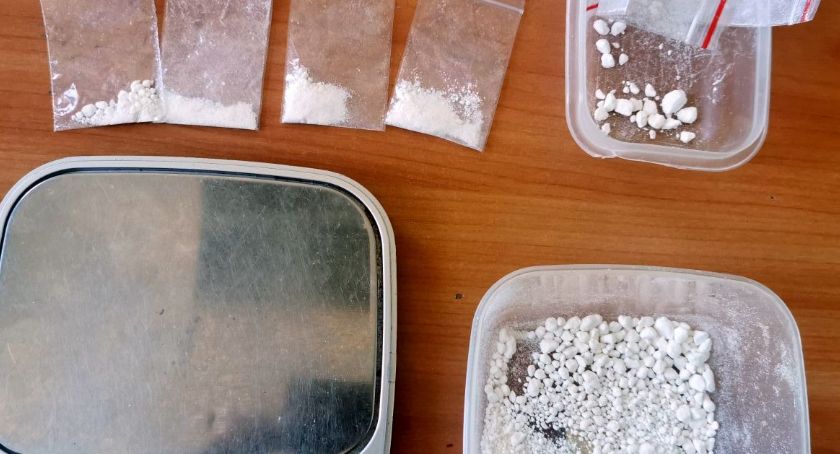 Podczas kontroli drogowej znaleźli amfetaminę