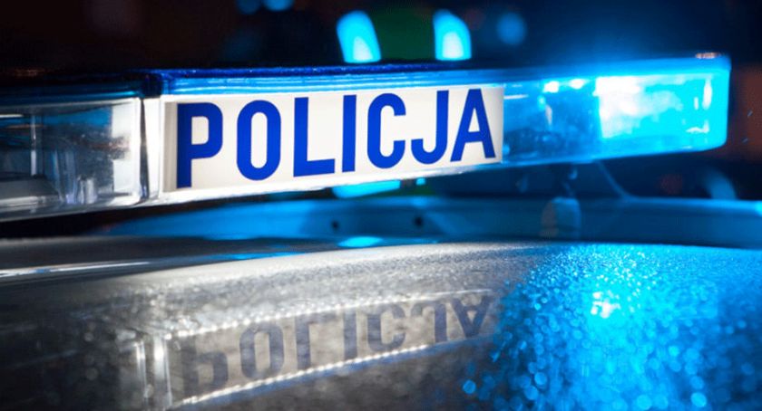 Wtargnął pod koła osobówki