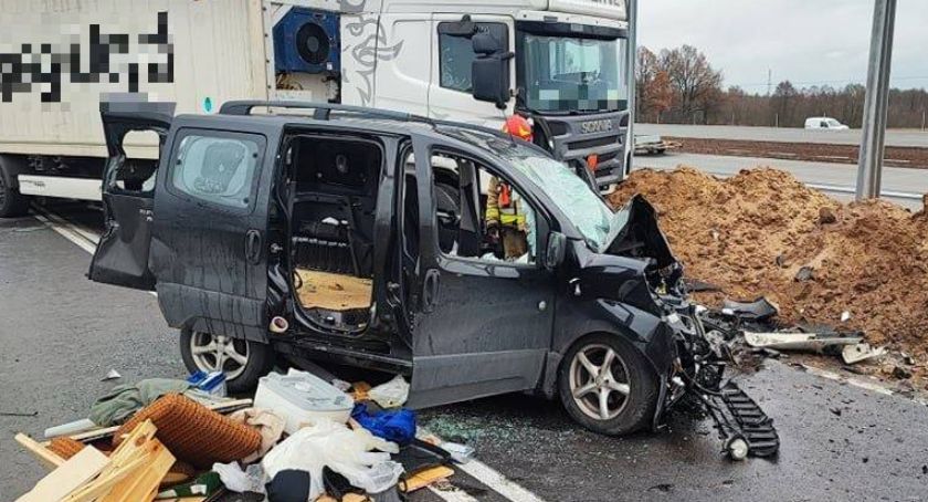 Tragiczny finał wypadku w powiecie ciechanowskim
