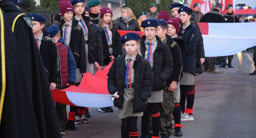 Ulicami Glinojecka przeszedł marsz w Święto Niepodległości [zdjęcia]
