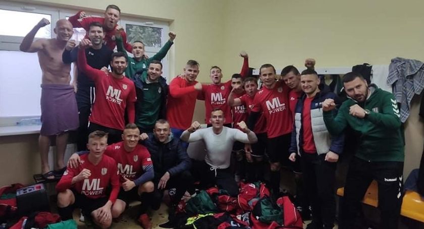 Co strzelali, to wpadało. MKS rozgromił Koronę