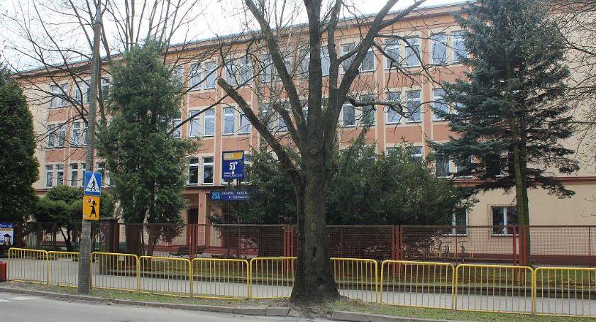 Koronawirus dziesiątkuje też ciechanowskie szkoły średnie