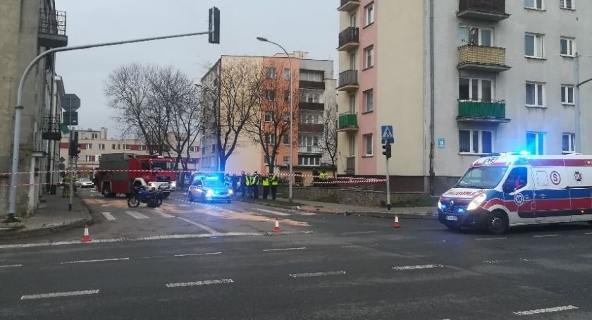 AKTUALIZACJA: Wypadek w centrum Ciechanowa [zdjęcia]