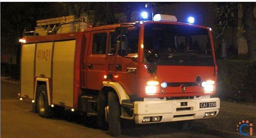 Pomoc wezwała sąsiadka. Akcja straży pożarnej w Ciechanowie