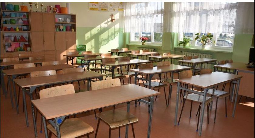 Szkoła w Ciechanowie zamknięta przez koronawirusa. Wszyscy uczniowie na zdalnym nauczaniu