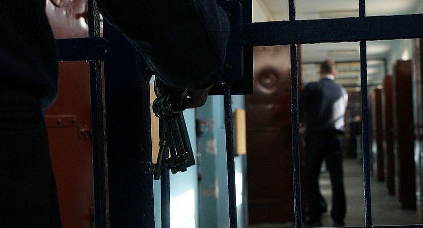 Jeździł po Ciechanowie z narkotykami i bez prawa jazdy