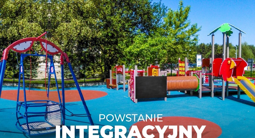 W nowym parku pod Ciechanowem powstanie integracyjny plac zabaw