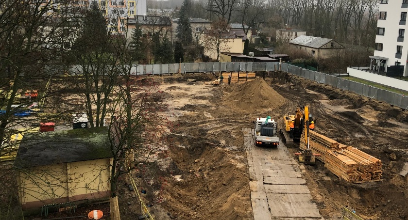 W Ciechanowie wznowili budowę nowego biurowca
