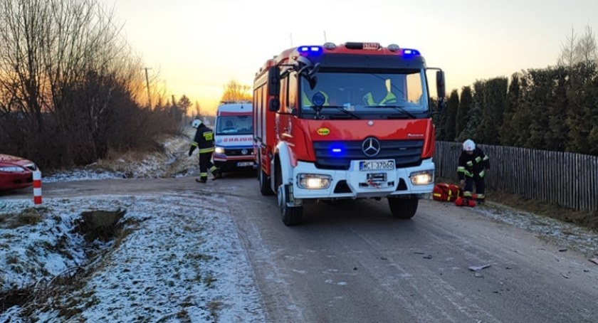Poważny wypadek w powiecie ciechanowskim [zdjęcia]