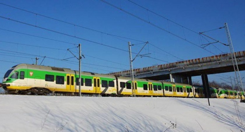 Utrudnienia w ruchu pociągów na linii Warszawa-Ciechanów