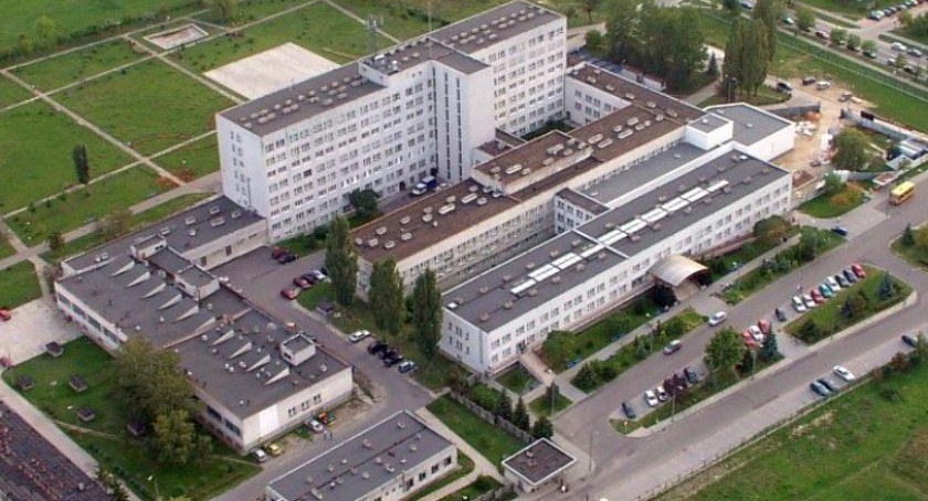 Za blisko 40 mln zł rozbudują szpitalne oddziały w Ciechanowie