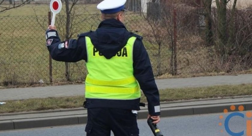Nastoletni pirat drogowy pędził ul. Płońską