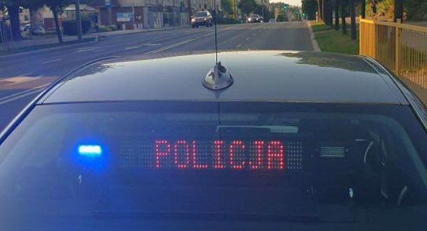 Pędził Golfem przez centrum Ciechanowa. Stracił prawo jazdy