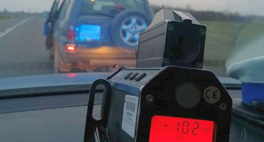 Mieszkaniec powiatu ciechanowskiego przesadził z prędkością