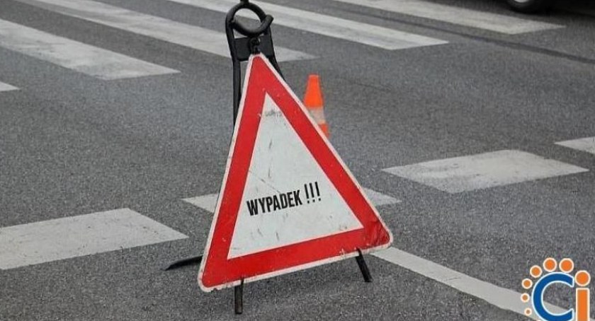 Wypadek na skrzyżowaniu w Ciechanowie