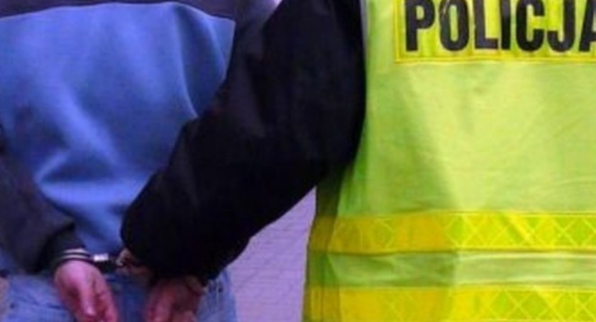 Nie chciał trafić za kratki, więc podał się za brata. Nie wiedział, że ten ma do odsiadki dłuższy wyrok