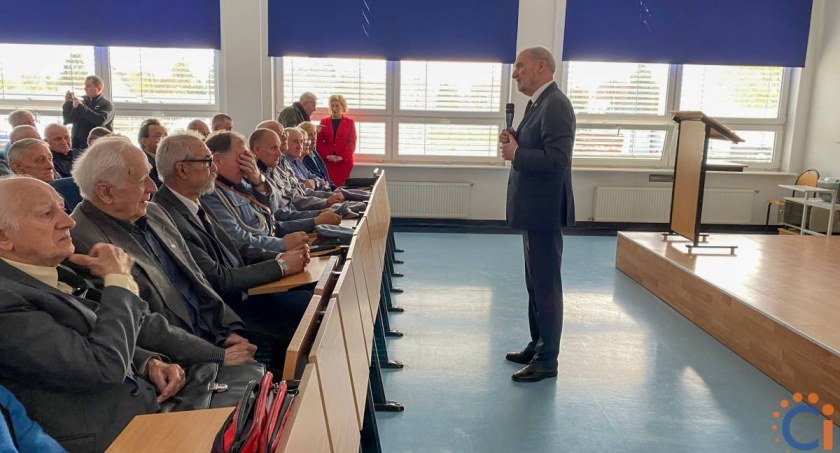 Antoni Macierewicz rozmawiał z ciechanowianami [wideo/zdjęcia]