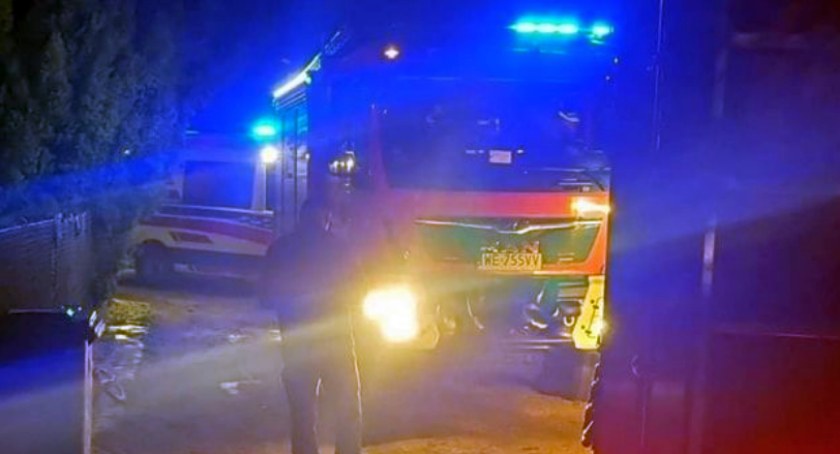 Tragedia w gospodarstwie pod Ciechanowem. Zginął mężczyzna