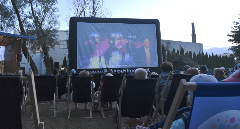 Plenerowe pokazy filmowe wrócą do Ciechanowa