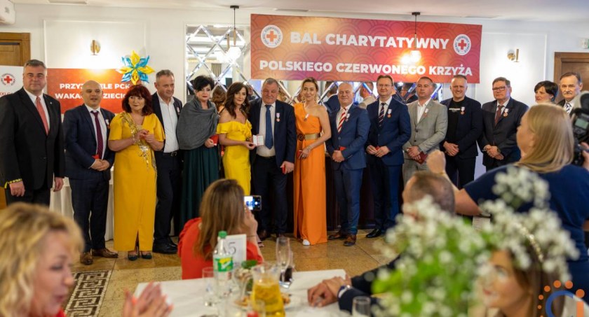 PCK zorganizował w Ciechanowie bal charytatywny [zdjęcia]