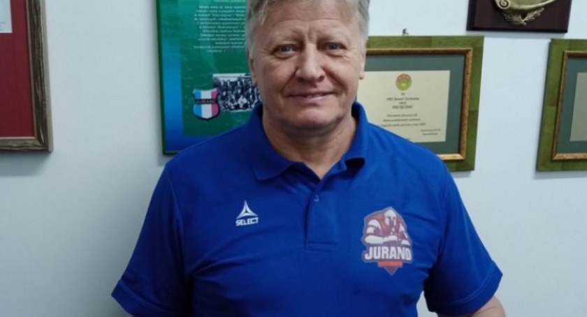 Molski odchodzi, Jurand bez trenera