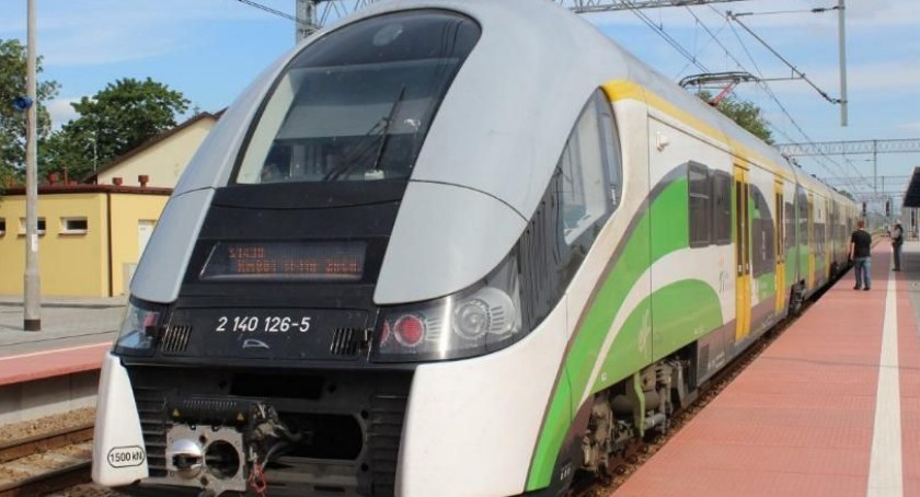 Niespodzianka dla części pasażerów. Tego dnia pojadą za darmo pociągami KM