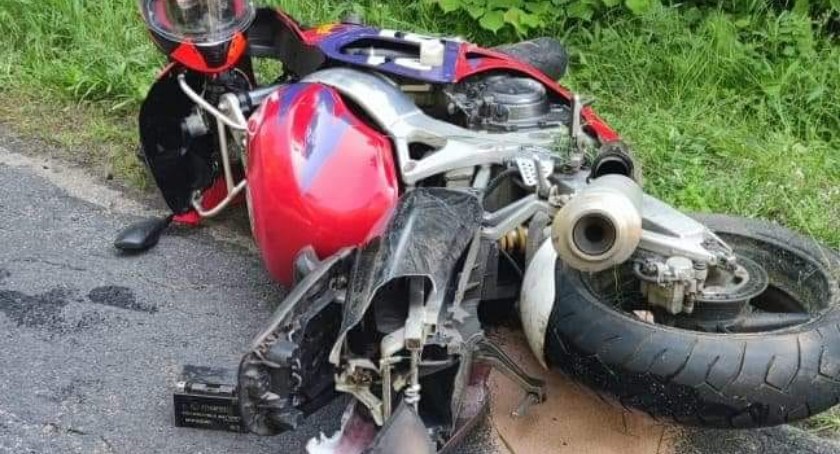 Motocyklista ranny w wypadku [zdjęcia]
