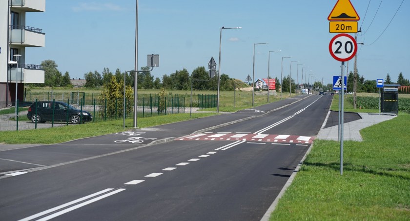 Kolejna ulica w Ciechanowie przeszła modernizację [zdjęcia]
