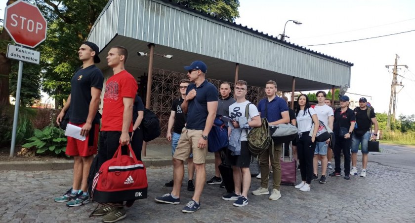 Bramę ciechanowskich koszar przekroczyli nowi kandydaci do służby [zdjęcia]