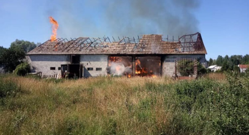 Pół miliona złotych strat po pożarze [zdjęcia]