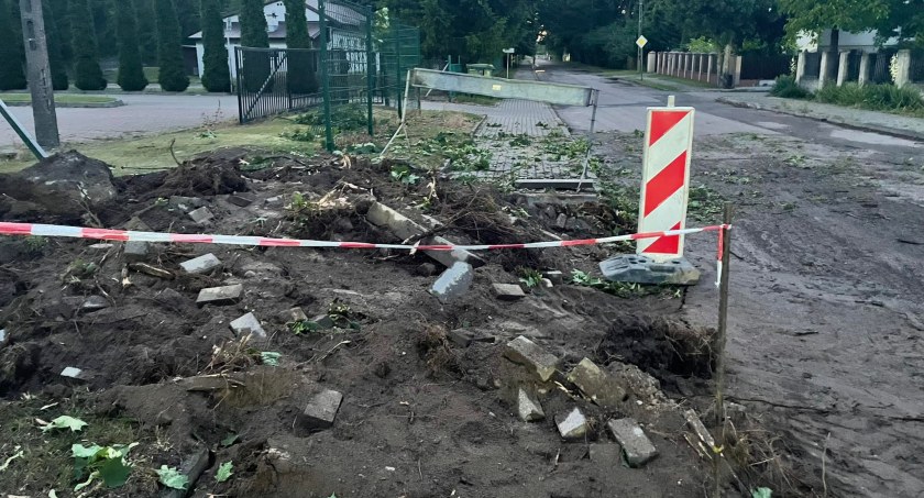 W Regiminie ruszyła przebudowa drogi [zdjęcia]