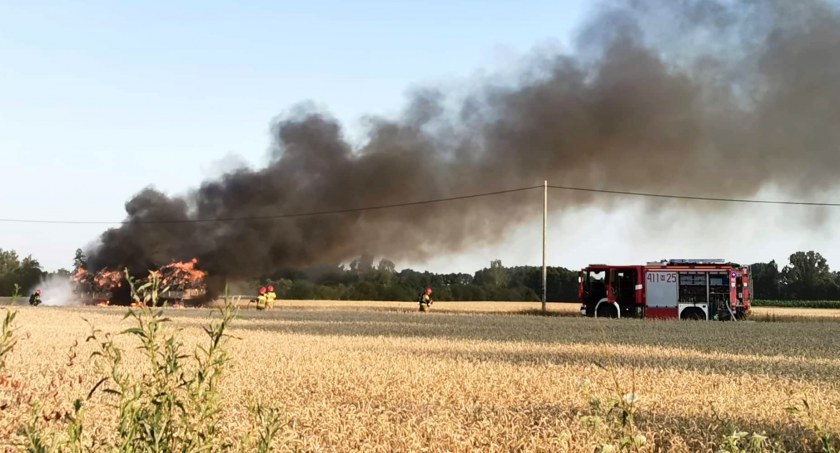 Pożar w Grędzicach pod Ciechanowem [zdjęcia]