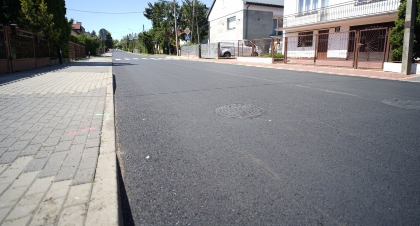Kierowcy z Ciechanowa jeżdżą już po nowej nawierzchni