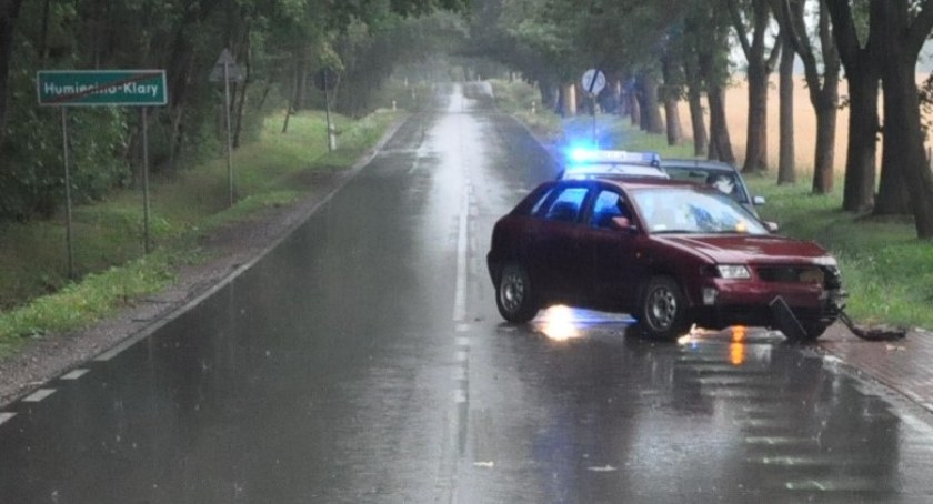 Wypadek pod Ciechanowem. Ranny motocyklista