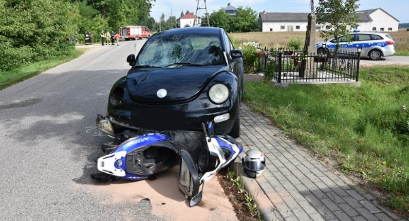 Kierująca skuterem ranna w wypadku [zdjęcia]