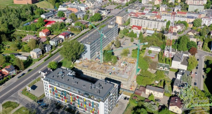 Budowa biurowca w Ciechanowie przerwana. Co dalej z inwestycją za ponad 50 mln zł?
